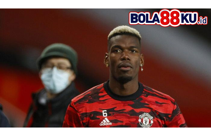 Mino Raiola kembali buka suara soal kliennya, Paul Pogba. Ia menyebut publik Inggris terlalu sensitif terkait Pogba.