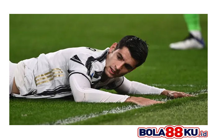 Aksi Backheel Alvaro Morata Bikin Pirlo Murka