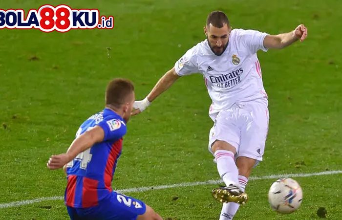Pujian Setinggi Langit untuk Karim Benzema, Pemain dengan Level Berbeda
