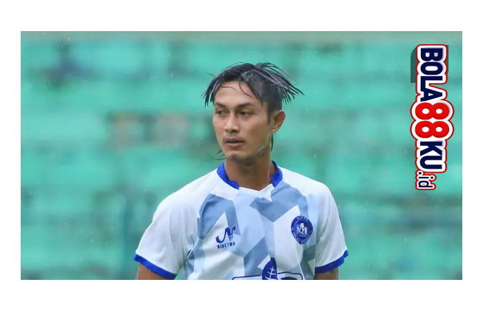 Ada saja hal baru yang dilakukan pemain Arema FC pada masa pandemi COVID-19. Beberapa hari terakhir, makin banyak pemain dari tim berjulukan Singo Edan