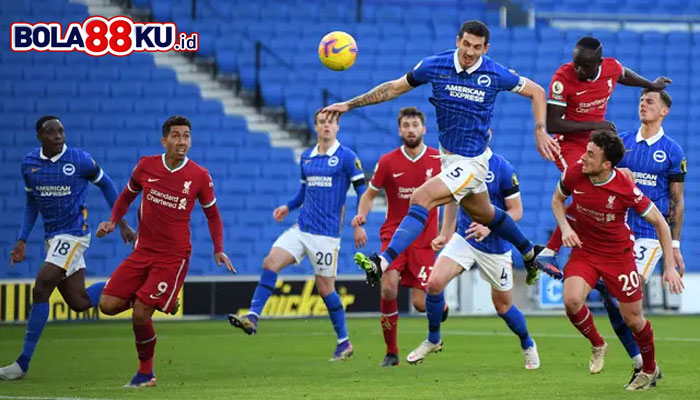 Legenda Liverpool Mendesak The Reds Boyong Bek Tengah Baru
