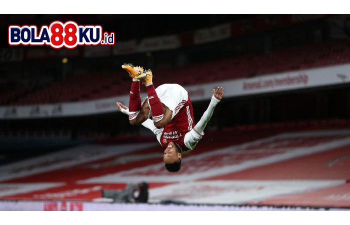 Begitu Dong, Aubameyang!