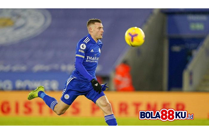 Operasi Hernia, Vardy Absen Beberapa Pekan