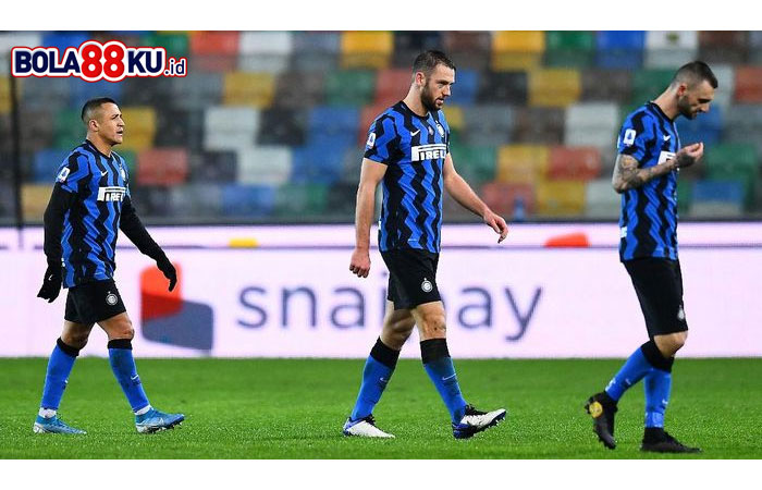 Udinese Vs Inter: Si Ular Hilang Taring