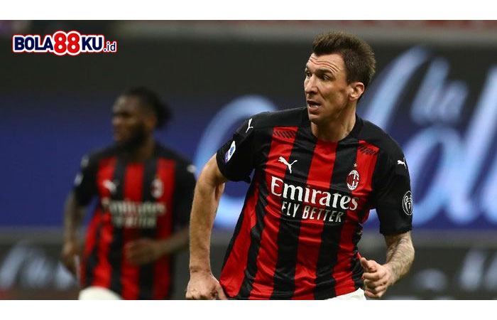 Ibrahimovic: Mandzukic Pendiam Banget