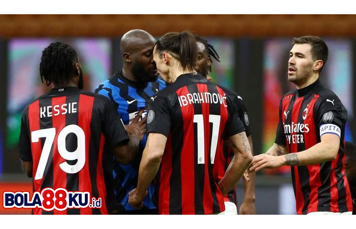 Ini Cara Theo Bela Ibrahimovic yang Ribut dengan Lukaku