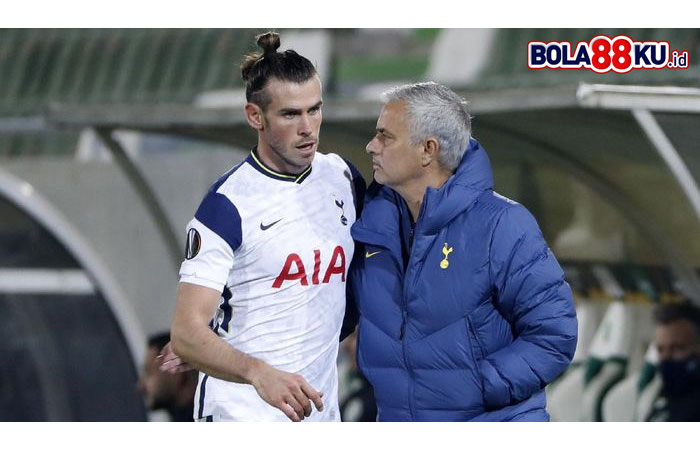Mourinho, Memangnya Tottenham Ingin Pulangkan Bale ke Madrid?