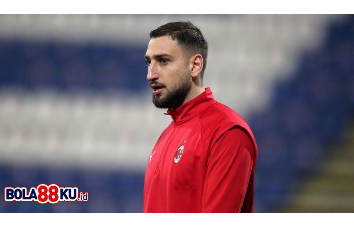 Milan-Raiola Belum Sepakat, Kontrak Baru Donnarumma Masih Tanda Tanya