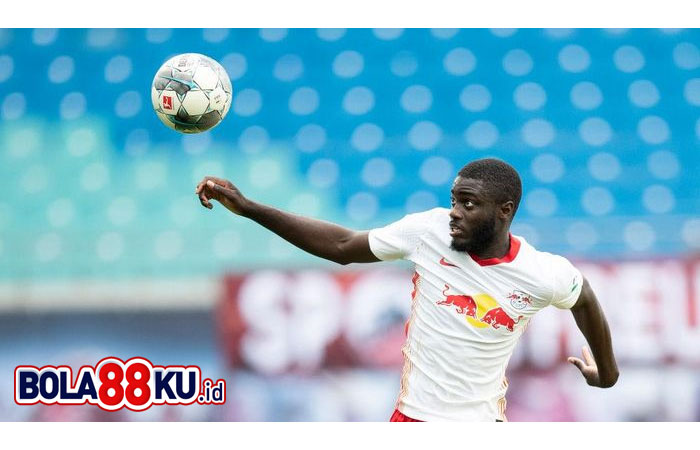 Sepakat! Bayern Munich Klaim Dapatkan Dayot Upamecano