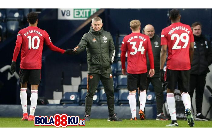 Klasemen Liga Inggris: MU Tersandung, Man City Tak Terbendung