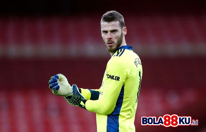 Gary Neville: MU Enggak Akan Juara jika Kipernya Masih De Gea