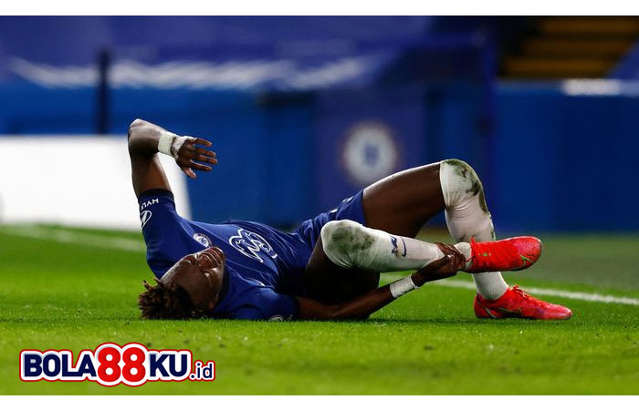 Apesnya Tammy Abraham: Penalti Dicari, eh Cedera yang Didapat