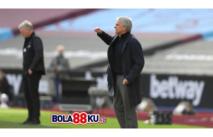 Tottenham Jeblok, Mourinho Bilang Dirinya Masih yang Terbaik di Dunia