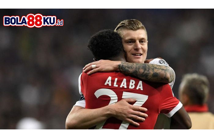 Kroos: Alaba Bagus, tapi Belum Tentu Cocok di Madrid