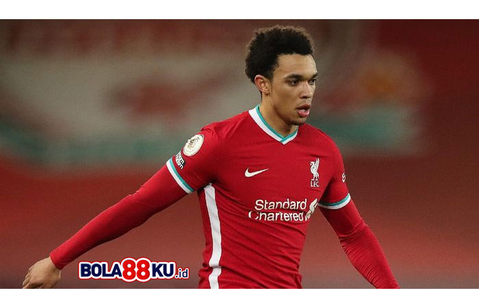 Alexander-Arnold Akui Performanya Memang Tengah Menurun