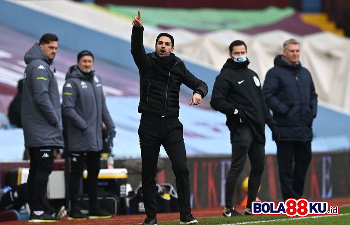 Dear Arsenal, Lagi Lupa Cara Bikin Gol ya?