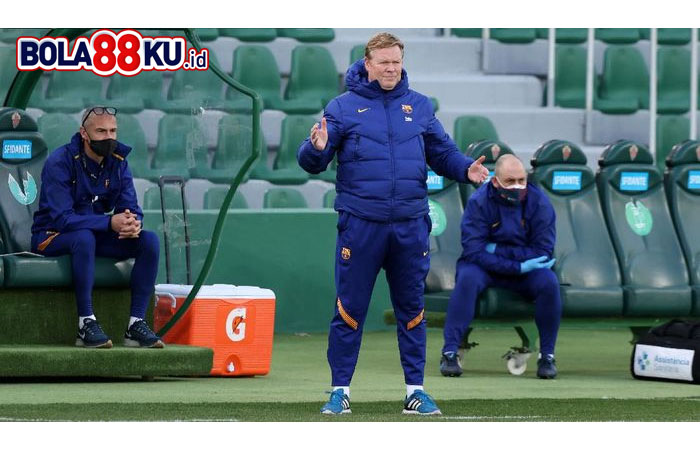 Koeman Enggan Bahas Potensi Barcelona Raih Dua Gelar Juara
