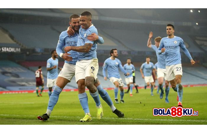 Man City Samai Rekor Arsenal Berusia 2 Dekade