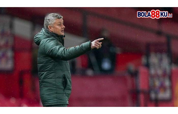 Solskjaer Yakin MU Akan Finis 4 Besar