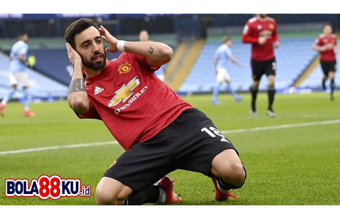 Bruno Fernandes Tutup Kuping Usai Bobol Gawang City, buat Anak?