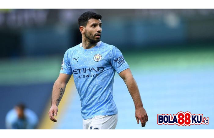 Aguero Kembali, Guardiola Pusing Pilih Pemain