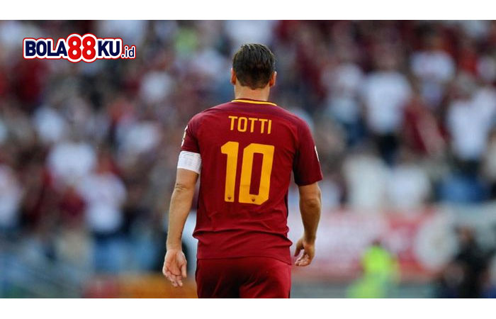 Dua Penyesalan Terbesar Francesco Totti dalam Kariernya